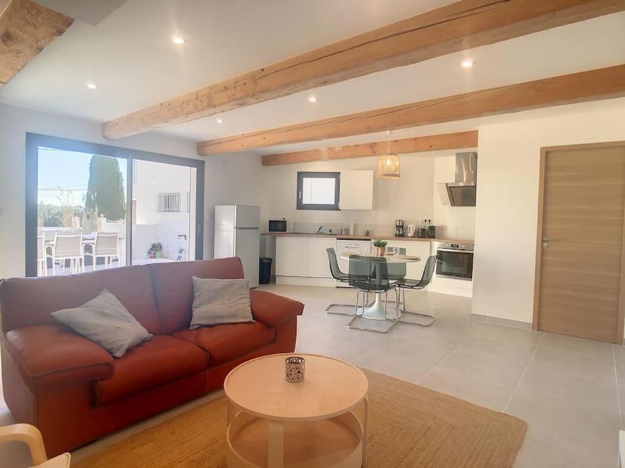 Holiday home La Parenthese Maison T3 Au Calme Avec Parking Gratuit