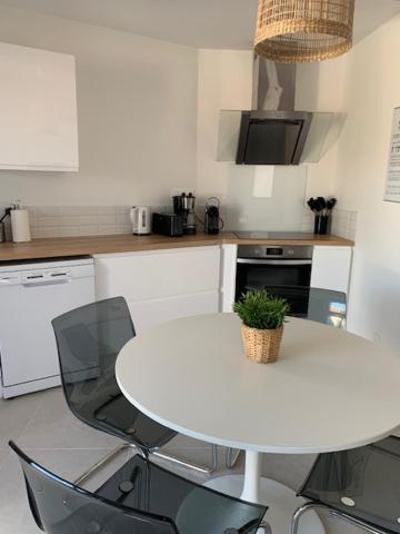 La Parenthese Maison T3 Au Calme Avec Parking Gratuit *