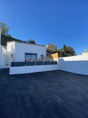 Holiday home La Parenthese Maison T3 Au Calme Avec Parking Gratuit